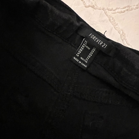 Forever 21 Black Jeans - Picture 4 of 4